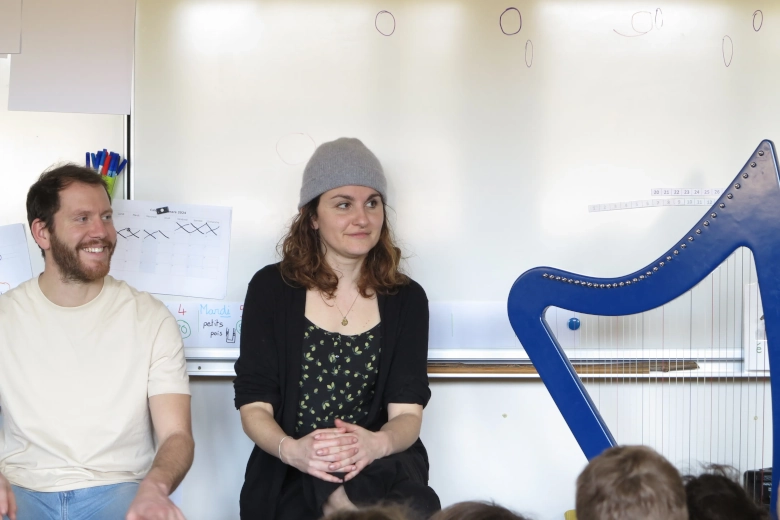 Sarah et Charles à l'école primaire de Caylus
